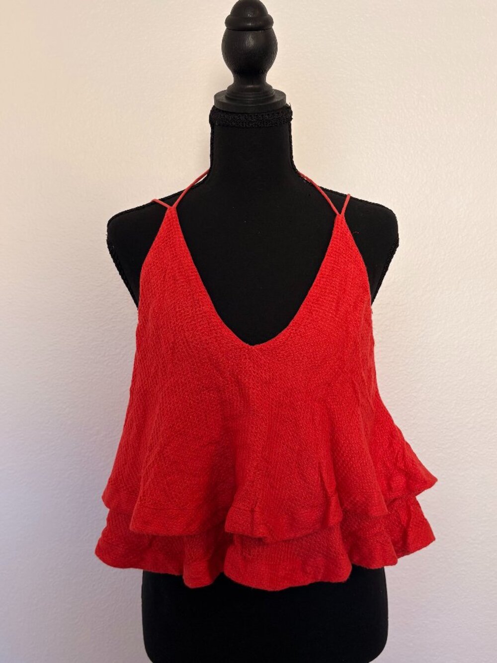Cute Free People red ruffle crop top in size XS.